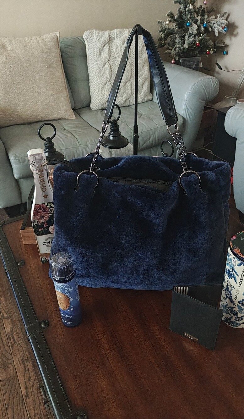 Plush Navy Faux Fur Tote Bag with Chain-Detail Straps Bundle
